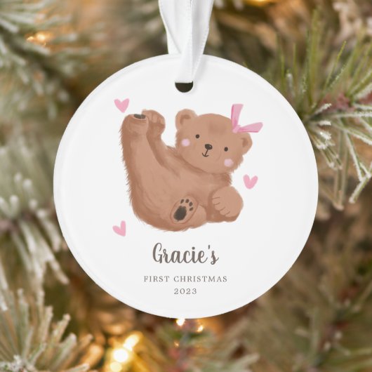 Niedlicher Pink Cub Bear Baby's First Christmas Ornament (Baum)