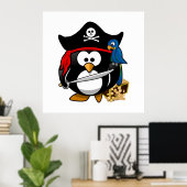 Niedlicher Piratenpinguin mit Schatztruhe Poster (Heimbüro)