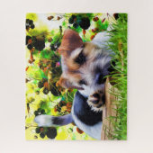 Niedlicher Playful Terrier-Welpen-Hund im Puzzle (Vertikal)