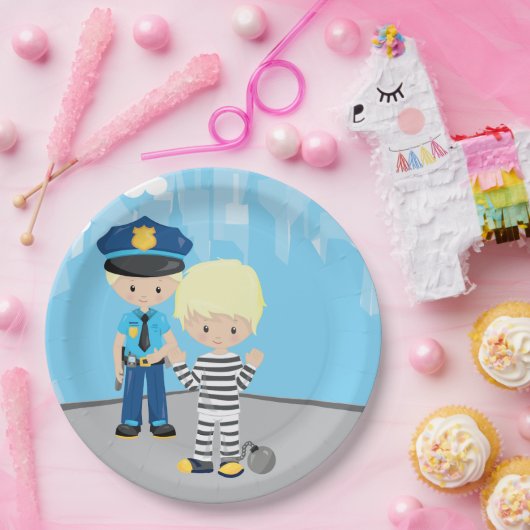 Niedlicher Polizeibeamter Pappteller (Party)