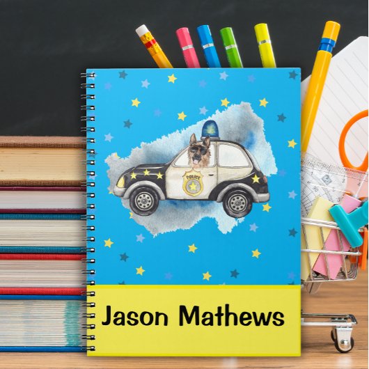 Niedlicher Polizeihund im Auto Notizblock