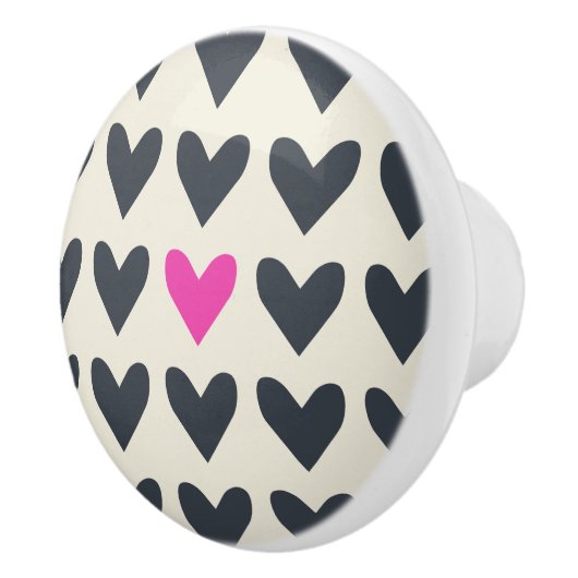 Niedlicher Pop Art Hearts in Mod, dunkelgrau und H Keramikknauf (Rechts)