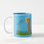Niedlicher Präriehund schnüffelt Blume Cartoon Zweifarbige Tasse (Links)