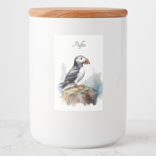 Niedlicher Puffin auf einem Felsen in Aquarell Lebensmitteletikett (Vorderseite)
