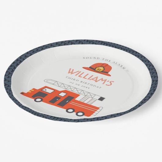 Niedlicher Red Fireruck Motor Kinder jeden Geburts Pappteller (Schrägansicht)