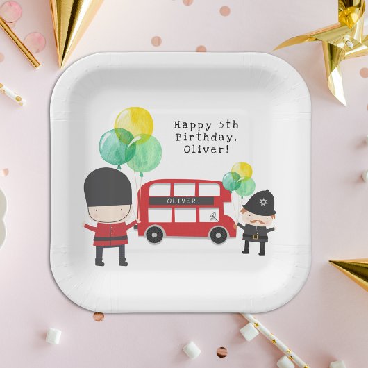 Niedlicher Red London Bus Theme Kindergeburtstag Pappteller