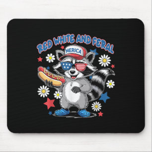 Niedlicher Red White and Feral Raccoon Hot Dog 4. Mousepad