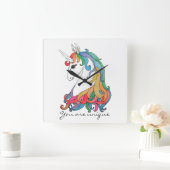 Niedlicher Regenbogen-Einhorn in Wasserfarbe Quadratische Wanduhr (Zuhause)
