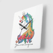 Niedlicher Regenbogen-Einhorn in Wasserfarbe Quadratische Wanduhr (Winkel)