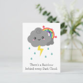 Niedlicher Regenbogen hinter jeder dunklen Wolke Postkarte (Stehend Vorderseite)