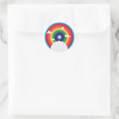 Niedlicher Regenbogen mit glücklicher Sonne Runder Aufkleber (Tasche)