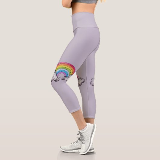 Niedlicher Regenbogen und Wolken Capri Leggings (Links)