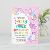 Niedlicher Regenbogen vereint Kindergeburtsparty Einladung (Stehend Vorderseite)