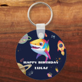 Niedlicher Regenbogenhai Galaxy Rocket Geburtstags Schlüsselanhänger (Vorderseite)