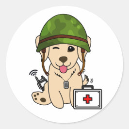 Niedlicher Retriever Hund Tragen Armeehelm Runder Aufkleber