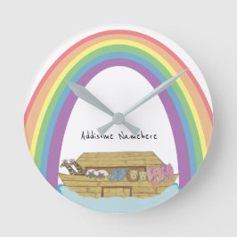 Niedlicher Retro-Regenbogen Noahs Ark auf Weiß Runde Wanduhr