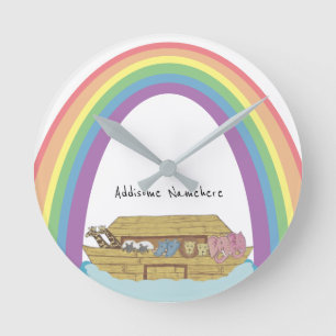 Niedlicher Retro-Regenbogen Noahs Ark auf Weiß Runde Wanduhr