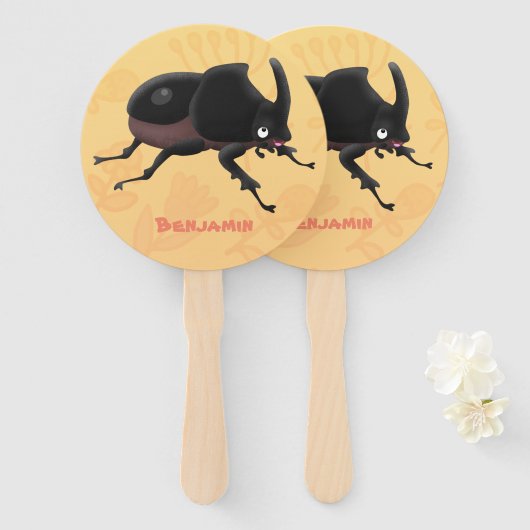 Niedlicher Rhinozerokerkäfer Cartoon Fächer (Vorne und Hinten)