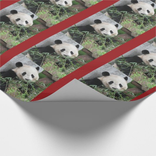 Niedlicher Riese Panda Red Geschenkpapier (Ecke)