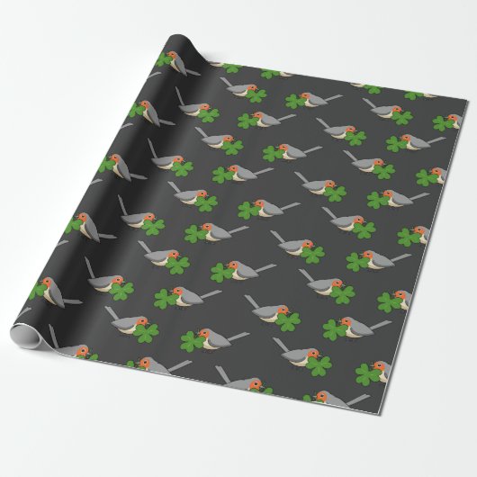 Niedlicher Robin mit Kleeblatt Clover Cartoon Geschenkpapier (Ungerollt)