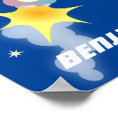 Niedlicher Roboter, der im Weltraum Cartoon fliegt Poster (Ecke)