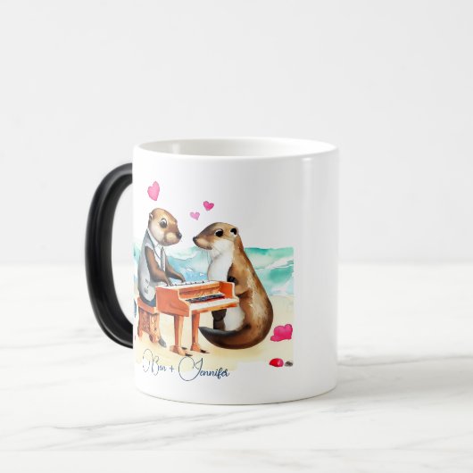 Niedlicher romantischer Cartoon Otters Couple in d Verwandlungstasse (Vorderseite Links)