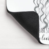 Niedlicher rosa Bow Graue und weiße Braiderhaare Mousepad (Ecke)