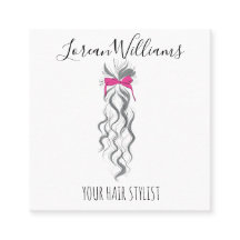 Niedlicher rosa Bow Graue und weiße Braiderhaare