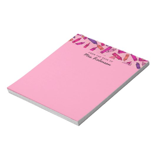 Niedlicher rosa Crayons Lehrer vom Schreibtisch Notizblock (Rotiert)