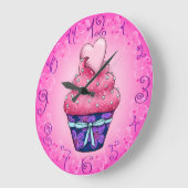 Niedlicher rosa Cupcake mit Herz Große Wanduhr (Winkel)