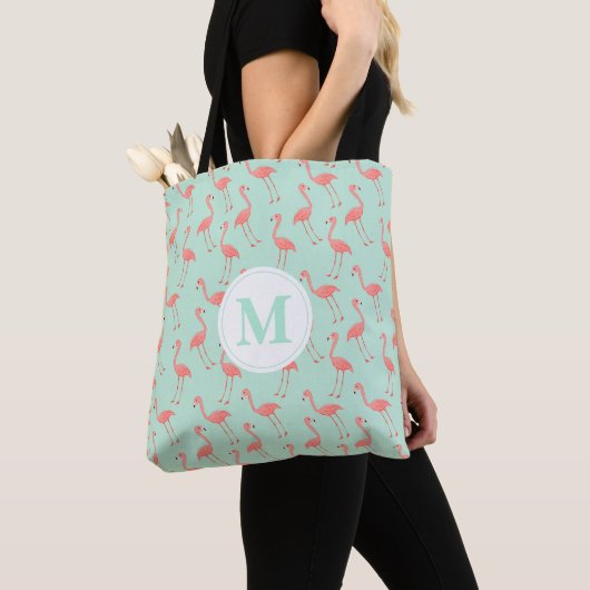 Niedlicher rosa Flamingo, der Monogramm des Tasche (Von Nahem)