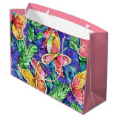Niedlicher rosa Hintergrund mit Schmetterlingswass Große Geschenktüte (Rückseite Schrägansicht)