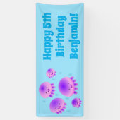 Niedlicher Rosa lila Quallenfisch Kawaii Cartoon Banner (Vertikal)