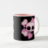 Niedlicher rosa Schädel Zweifarbige Tasse (VorderseiteRechts)