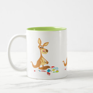 Niedlicher Rummaging Cartoon-Känguru Zweifarbige Tasse