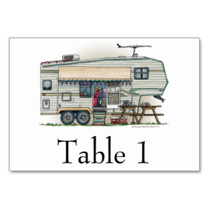 Niedlicher RV Vintager Camper Tischnummer