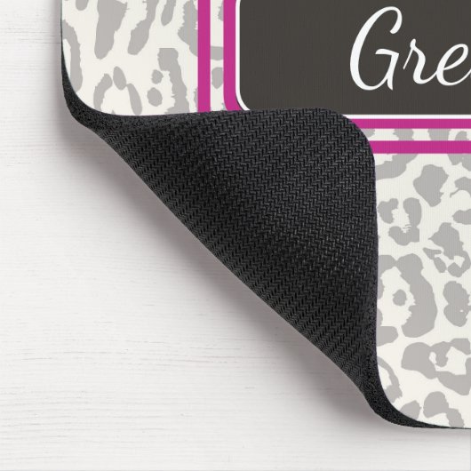 Niedlicher Safari Leopard Print Grau und Weiß Mous Mousepad (Ecke)