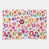 Niedlicher Schalenkuchen und Teetopf Küchentuch (Horizontal)