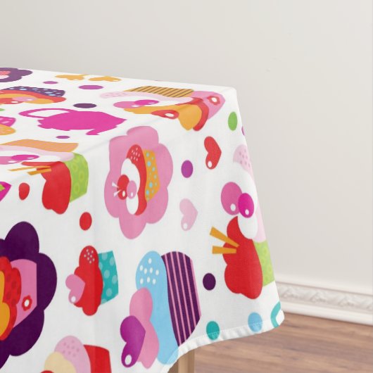 Niedlicher Schalenkuchen und Teetopf Tischdecke (Beispiel)