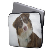 Niedlicher Schneehund Laptopschutzhülle (Vorderseite Links)