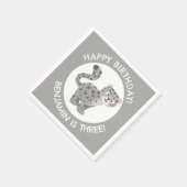 Niedlicher Schneeleopard personalisiert Cartoon Ge Serviette (Ecke)