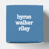 Niedlicher Schneeleopardenschlauch auf Wolkendusch Geschenkschachtel (Oben)