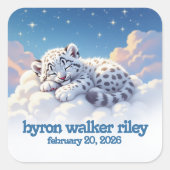 Niedlicher Schneeleopardenschlauch auf Wolkendusch Quadratischer Aufkleber (Vorderseite)