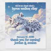 Niedlicher Schneeleopardenschlauch auf Wolkendusch Weinetikett (Einzelnes Label)