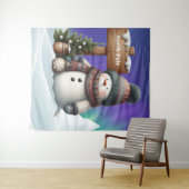 Niedlicher Schneemann am Nordpol mit Nordlichter Wandteppich (Beispiel (Horizontal))