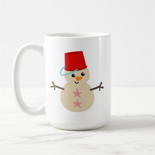 Niedlicher Schneemann aus Sand mit Pail für Hut Kaffeetasse