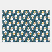 Niedlicher Schneemann im Hintergrund, blau und grü Geschenkpapier Set (Vorderseite 2)