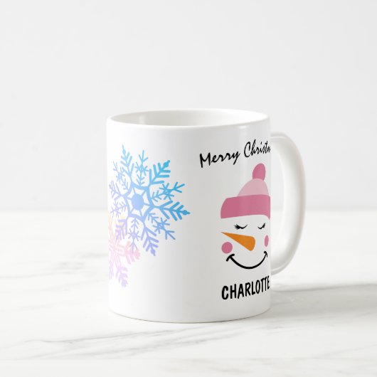 Niedlicher Schneemann in einem Skihut. Frohe Weihn Kaffeetasse (VorderseiteRechts)