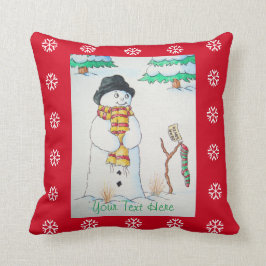 niedlicher Schneemann lächelt in der Schneeszene W Kissen