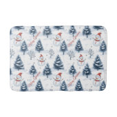 Niedlicher Schneemann und schneebedeckte Bäume fro Badematte (Vorderseite)